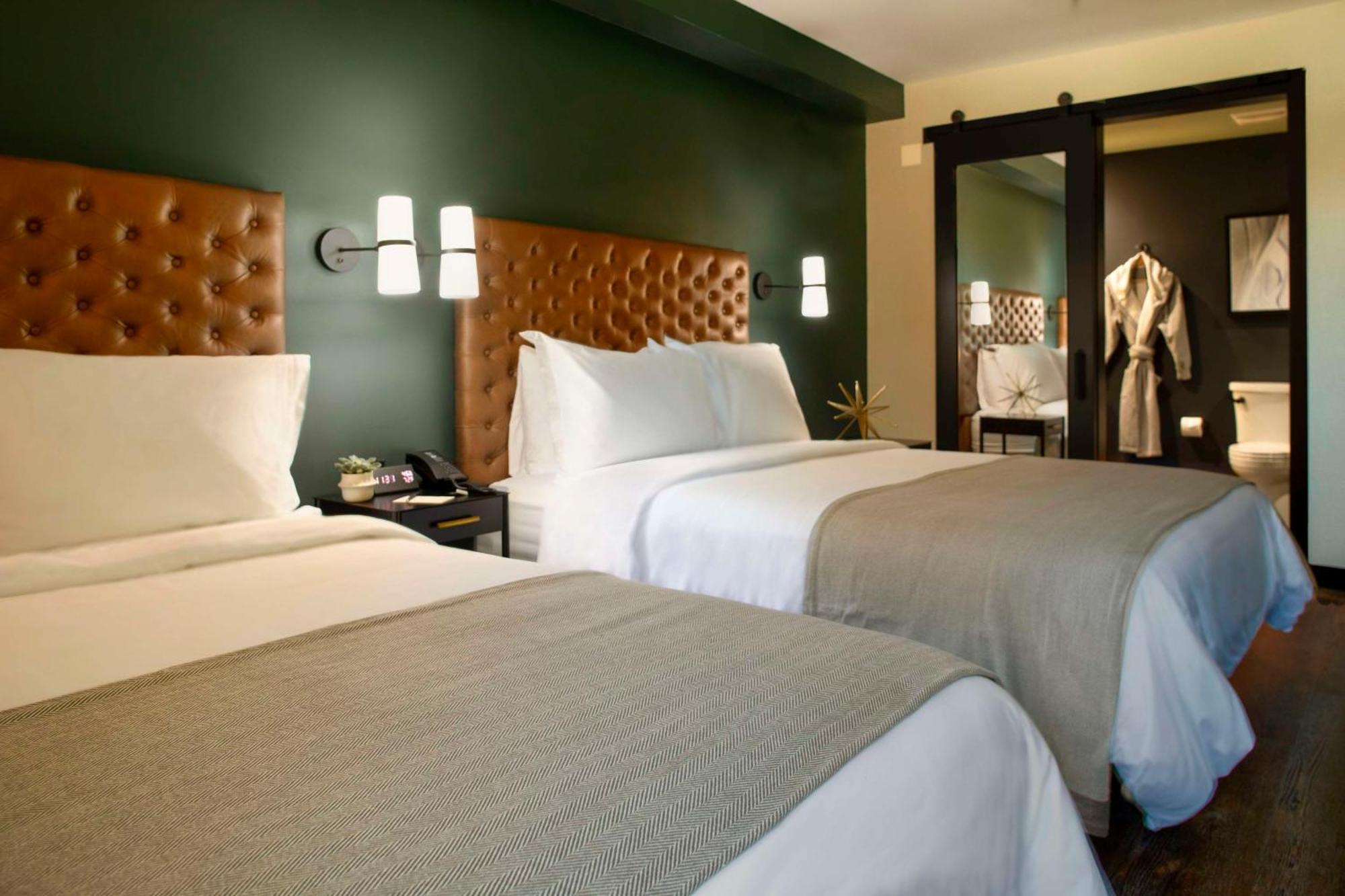 The Lloyd Stamford, Tapestry Collection By Hilton Otel Dış mekan fotoğraf